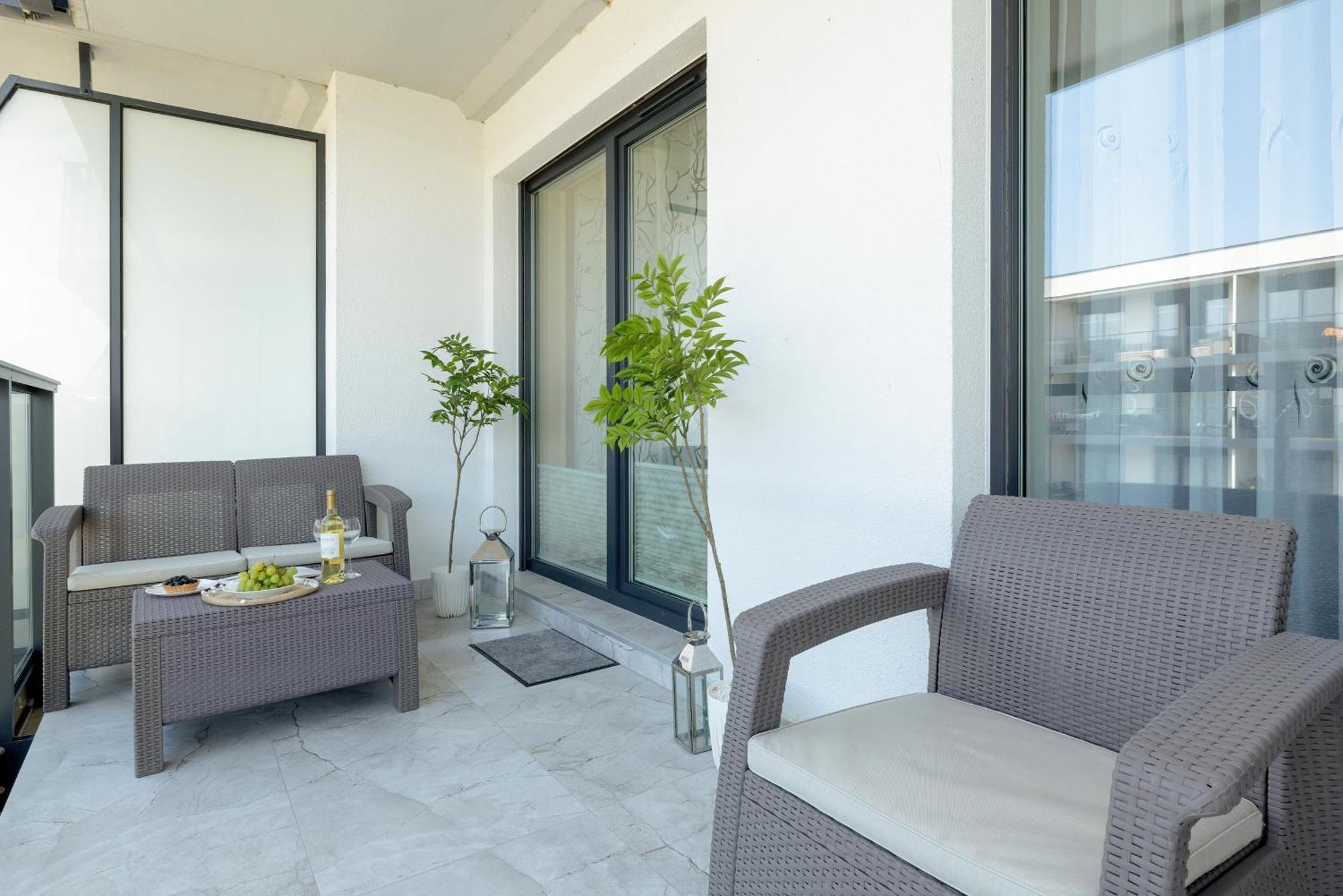 Apartment Azalia Marina Basen & Epapartamenty Dziwnów