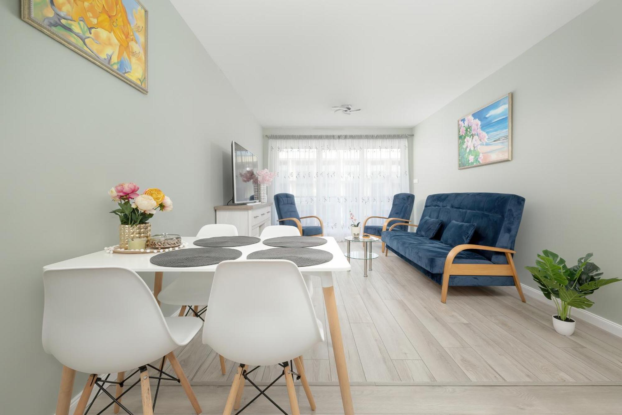 Apartment Azalia Marina Basen & Epapartamenty Dziwnów
