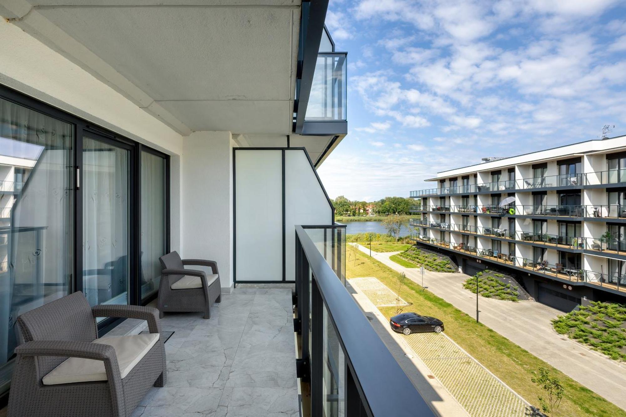 Apartment Azalia Marina Basen & Epapartamenty